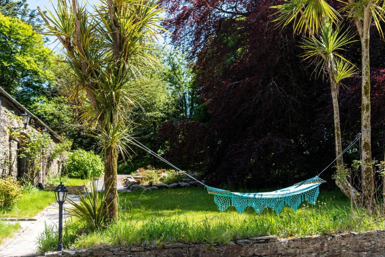 Ardnavaha House - Poolside Cottages Clonakilty Exterior photo