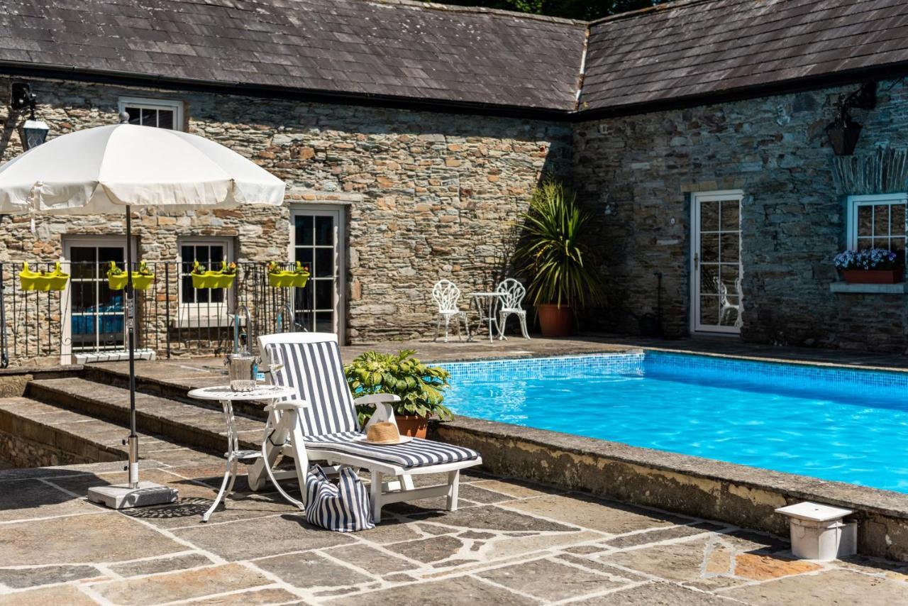 Ardnavaha House - Poolside Cottages Clonakilty Exterior photo